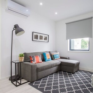 Apartment | 2 bedrooms, Internet - Liiiving in Porto Santa Catarina Cosy Apartment (Porto)