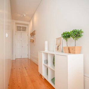 Studio | 1 bedroom, iron/ironing board, Internet - Liiiving in Porto - Downtown Balcony Studio (Porto)