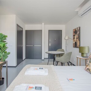 Apartment | 1 bedroom, Internet - Liiiving in Porto - City Design Studio I (Porto)