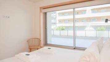 2 bedrooms, Internet