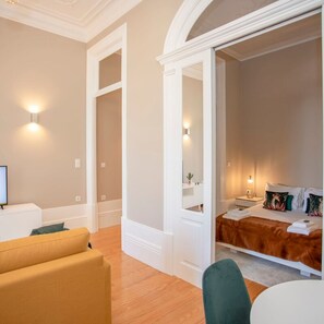 Appartement | Fer et planche Ă repasser, Internet