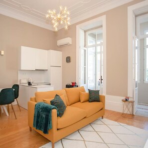 Appartement | Fer et planche Ă repasser, Internet