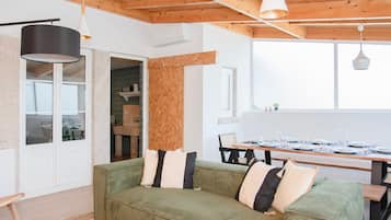 House | 6 bedrooms, Internet