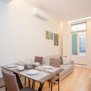 Apartment | 1 bedroom, Internet - Liiiving in Porto-mouzinho Residence Apartment 1T (Porto)