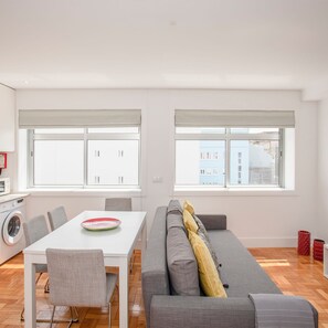 House | 1 bedroom, iron/ironing board, Internet - Liiiving in Porto - Sunny Santa Catarina (Porto)