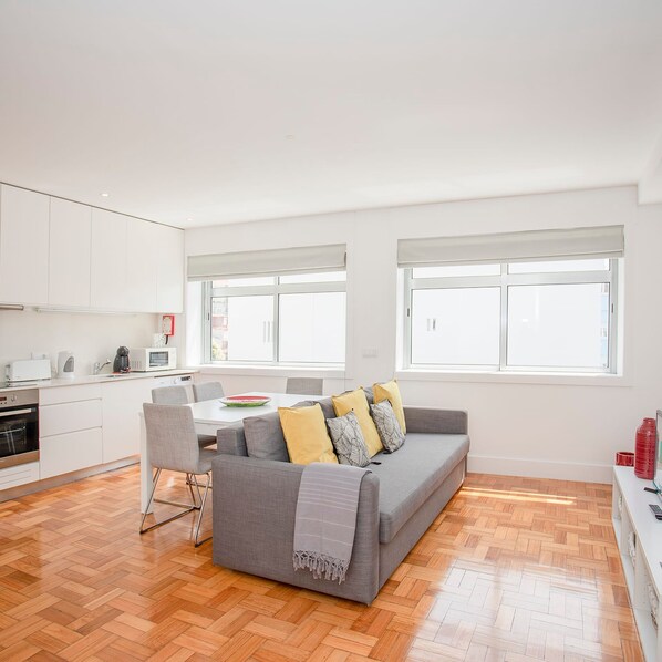 1 bedroom, iron/ironing board, Internet - Liiiving in Porto - Sunny Santa Catarina (Porto)