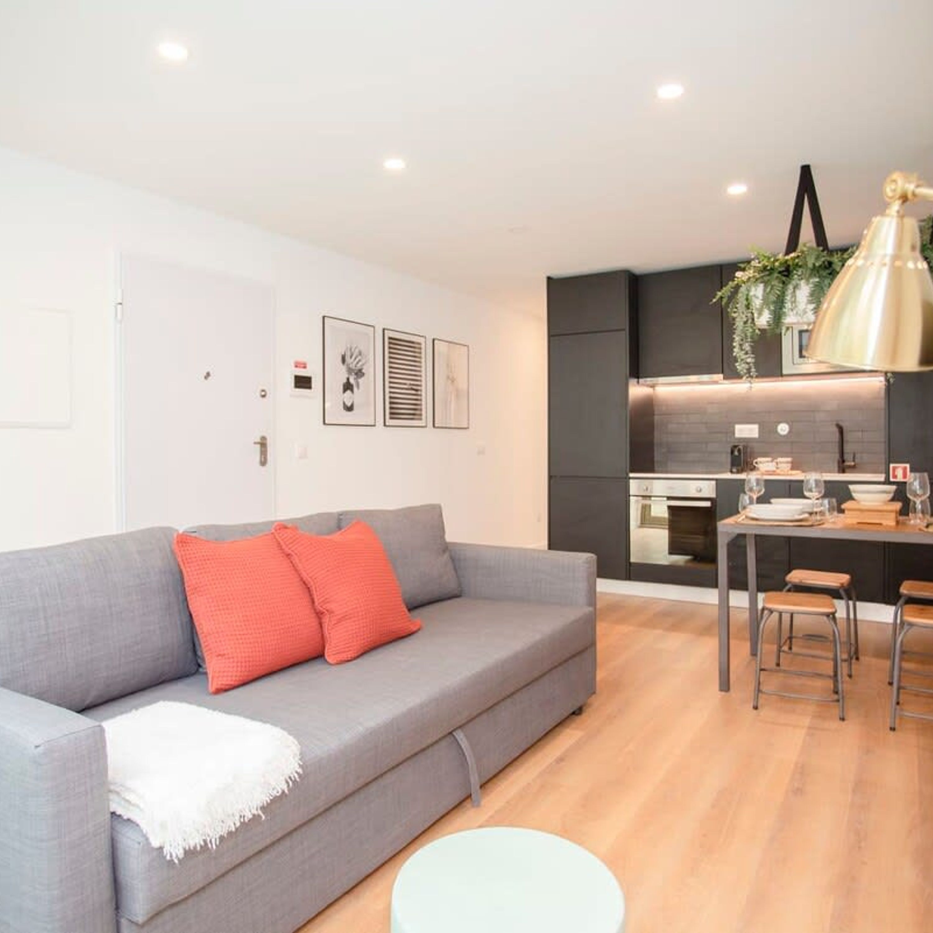 อพาร์ทเมนท์ | 1 ห้องนอน, อินเทอร์เน็ตความเร็วสูง