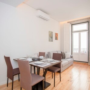 1 bedroom, Internet - Liiiving in Porto-mouzinho Residence Apartment 3T (Porto)