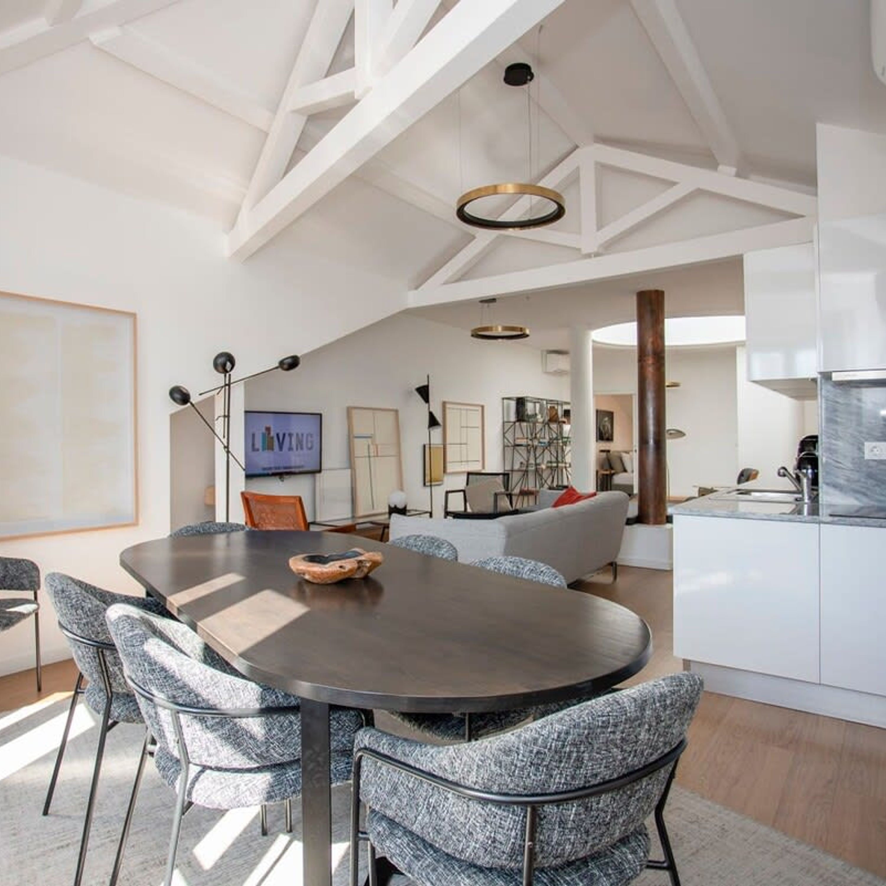 公寓 | 4 間睡房、熨斗/熨衫板、互聯網