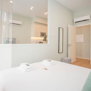 Apartament | 1 dormitori, escriptori i Internet 