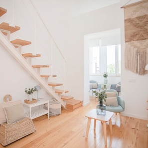 House | 2 bedrooms, Internet - Liiiving in Porto - Secret Grove Mezzanine (Porto)
