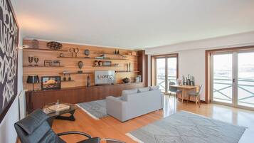 Apartment | 3 bedrooms, Internet