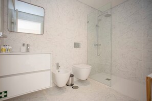 House | 1 bedroom, Internet - Liiiving in Porto - City Design Apartment C (Porto)