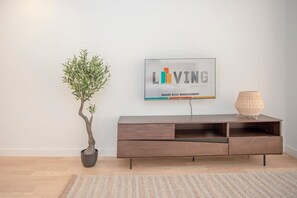 House | 1 bedroom, Internet - Liiiving in Porto - City Design Apartment C (Porto)