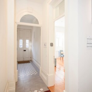 公寓 | 1 間臥室、網路服務