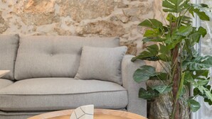 Room - Liiiving In Gaia - The Wine Side Viii (Vila Nova de Gaia)