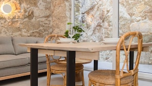 Room - Liiiving In Gaia - The Wine Side Viii (Vila Nova de Gaia)