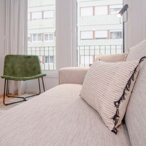 House | 2 bedrooms, desk, iron/ironing board, Internet - Liiiving in Porto - Modern Glam Apartment M (Porto)