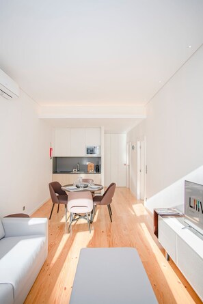 1 bedroom, Internet - Liiiving in Porto-mouzinho Residence Apartment 2F (Porto)