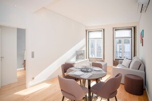 1 bedroom, Internet - Liiiving in Porto-mouzinho Residence Apartment 2F (Porto)