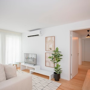 Lägenhet | 2 sovrum, skrivbord, strykjärn/strykbräda och internet