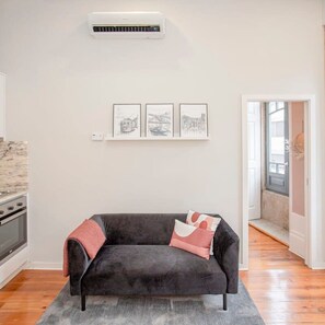 Apartment | 1 bedroom, desk, iron/ironing board, Internet - Liiiving in Porto - Chic Sweet Home (Porto)