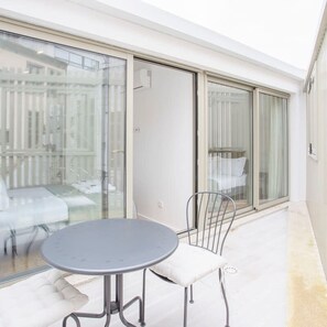 House - NAX Apartment G by Liiiving (Porto)