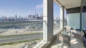 Apartment - Manzil - Cozy 1BR in Paramount w Burj Khalifa View (Dubai)