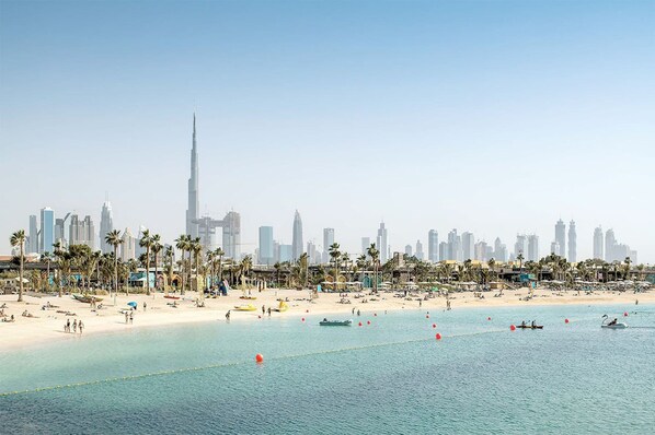 Apartment - Manzil - 1BR Near La Mer Beach Waterfront (Dubai)