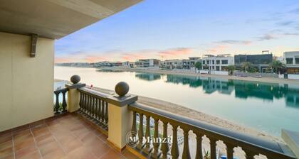 Manzil -exquisite 5BR Villa in Palm w Beach Access