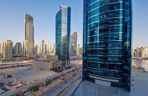 Room - Manzil - Cozy Studio Near Downtown w Balcony (Dubai)