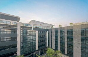 Apartment | 2 bedrooms - Manzil - 2BR Maids Room Close to Dubai Mall (Dubai)