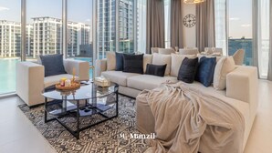 Unclassified image, 5 of 16, button - Manzil - 3BR Maid District One With Burj View (Dubai)