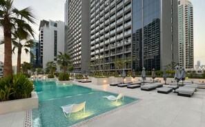 Apartment - Manzil - 2BR Sterling Tower Downtown Burj View (Dubai)
