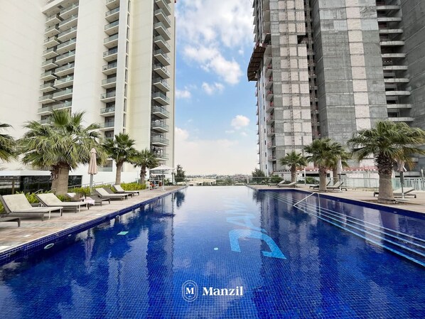 1 bedroom - Manzil - 1BR Damac Hills Golf Course View (Dubai)