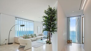 Apartment | 3 bedrooms - Manzil- 3BR Luxury Condo Palm Jumeirah Sea View (Dubai)