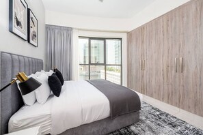 Apartment | 1 bedroom - Manzil - 1BR The Bay Canal View nr Dubai Mall (Dubai)