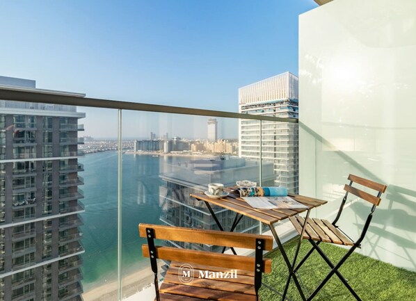Apartment | 1 bedroom - Manzil - 1BR Emaar Beachfront Beach Marina (Dubai)