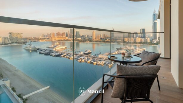 Apartment - Manzil - 2BR Emaar Beachfront Marina View (Dubai)
