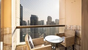 Apartment | 4 bedrooms - Manzil- 4BR Maid JBR Marina Dubai Eye View (Dubai)
