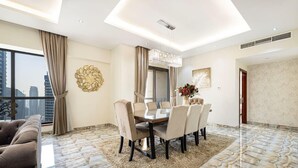 Apartment | 4 bedrooms - Manzil- 4BR Maid JBR Marina Dubai Eye View (Dubai)
