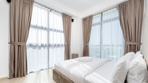 Unclassified image, 4 of 23, button - Manzil - 2BR Dubai Marina Near Marina Beach (Dubai)