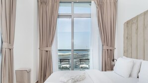 Unclassified image, 3 of 23, button - Manzil - 2BR Dubai Marina Near Marina Beach (Dubai)