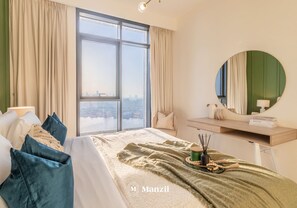 Apartment - Manzil - 2BR Creek Edge Sea View (Dubai)