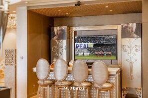 Nhà | 6 phòng ngủ 