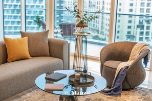 3 bedrooms - Splendid 3BR in Palm w Lazy River Private Beach (Dubai)