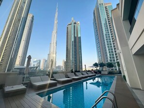 Room - Manzil - 1BR Downtown 1km From Burj Khalifa (Dubai)