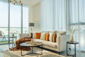Room - Manzil - 1BR Districtone Beach Lagoon Access (Dubai)
