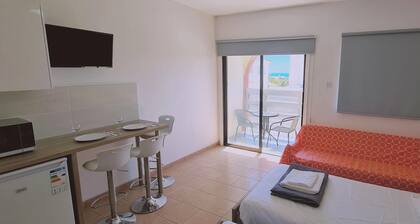 49 AN- Nissi Heaven Studio