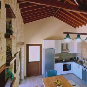 House | 2 bedrooms, soundproofing - 34 ANR - Villa 1 Chrystallia (Anarita)